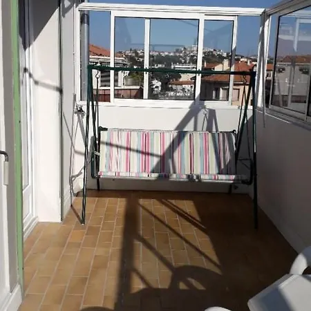 Apt With Terrace At 10min Walk From The Beach *